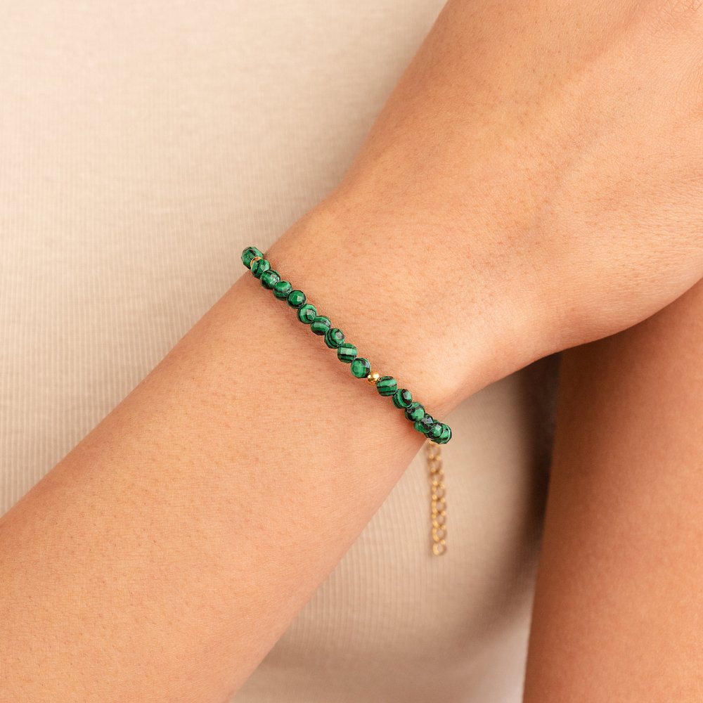 Bracelet perlé vert émeraude